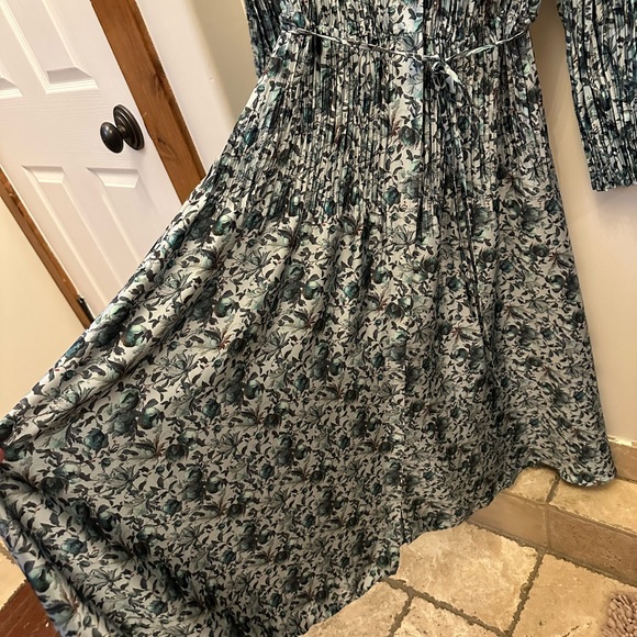 Vince Berry Blooms Midi Pleated Shirt Dress Size L - Picture 11 of 11